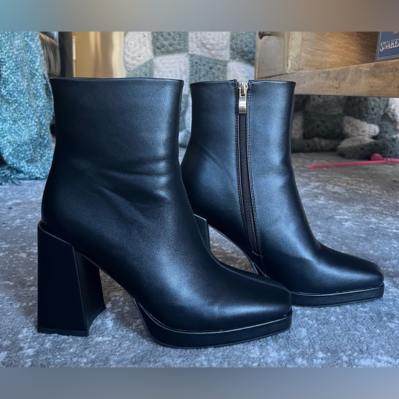 BILLINI - Black Pamela Boots - Picture 3 of 8